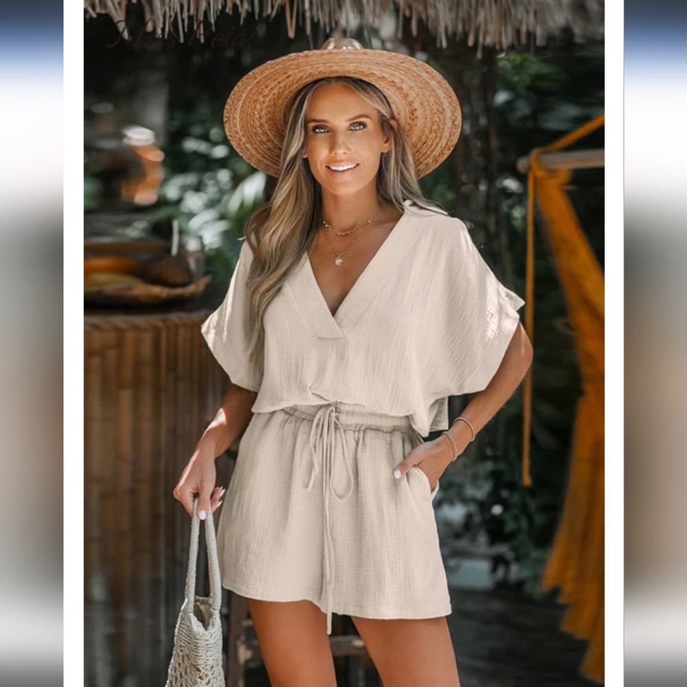 Cupshe Drawstring V-Neck Romper